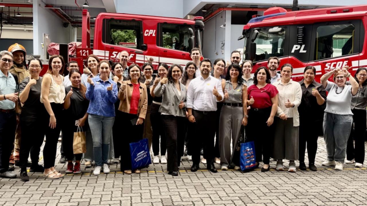 Embajada de Colombia en Singapur organizó un curso de primeros auxilios, seguridad contra incendios y evacuación